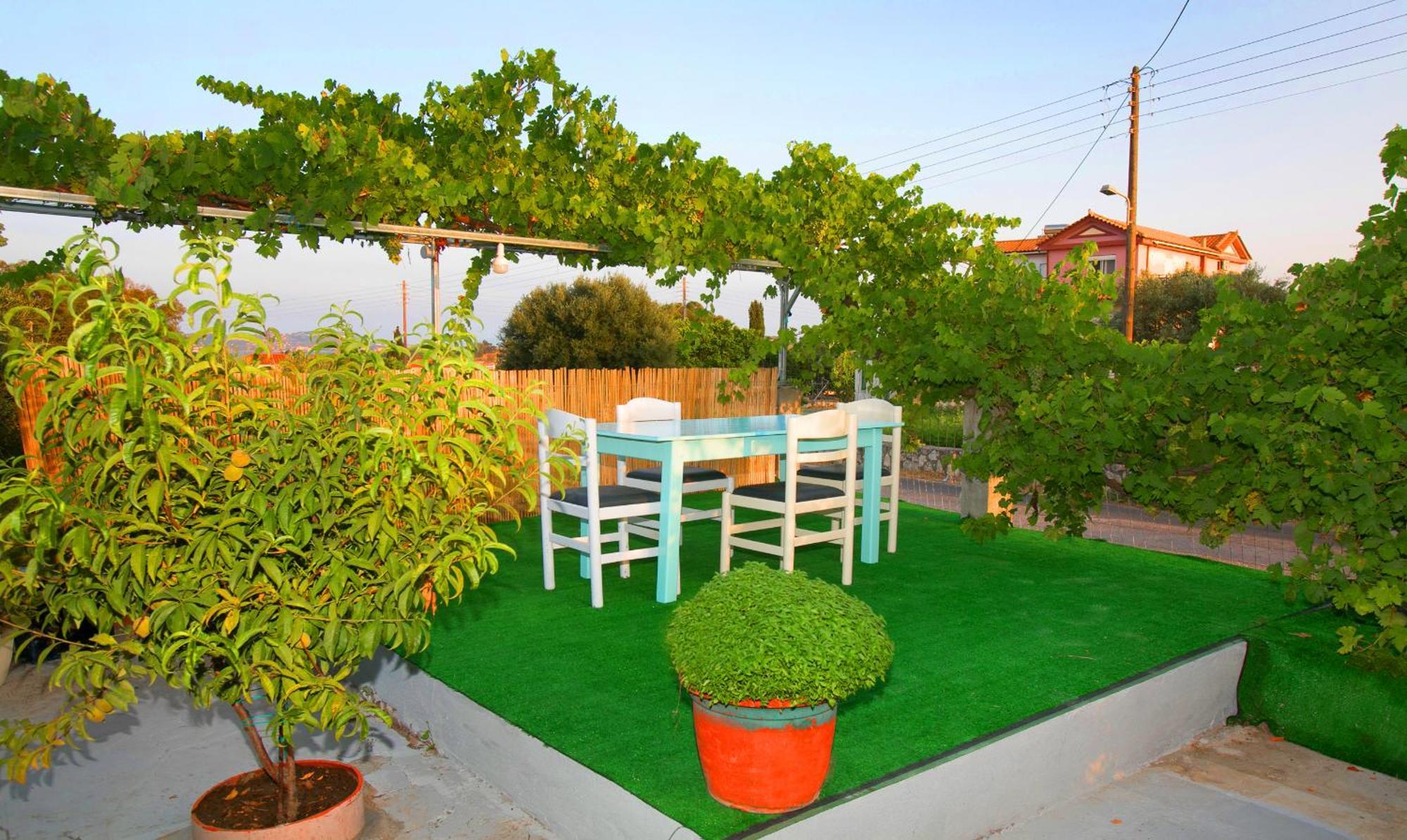 Babi'S Villa - Garden Apartment Lixouri Eksteriør billede